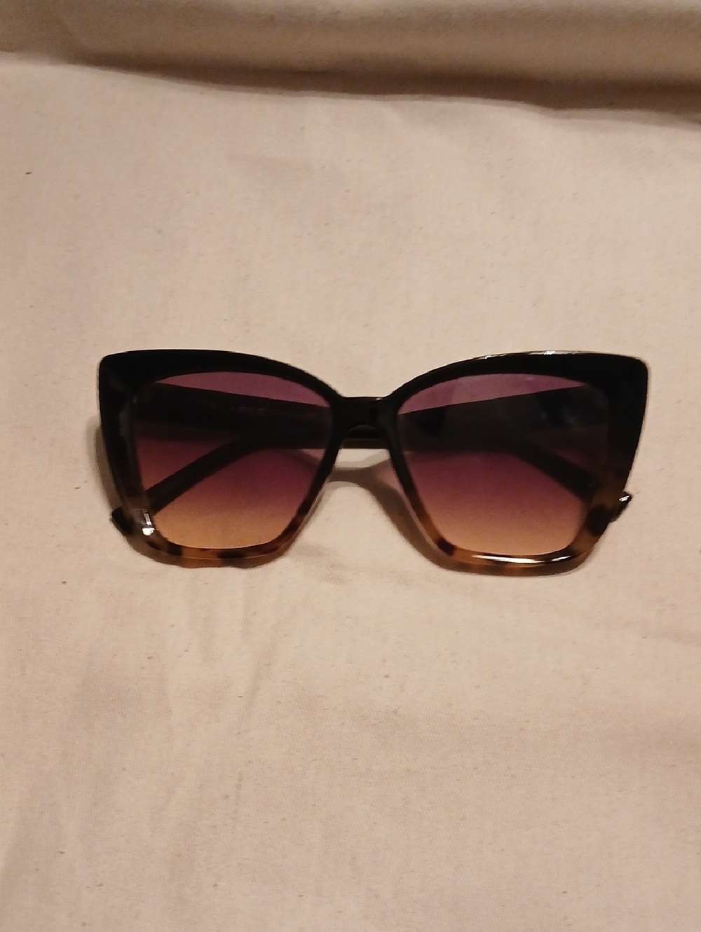 Black and Tortoiseshell Cat-Eye Sunglasses - Women Accessories